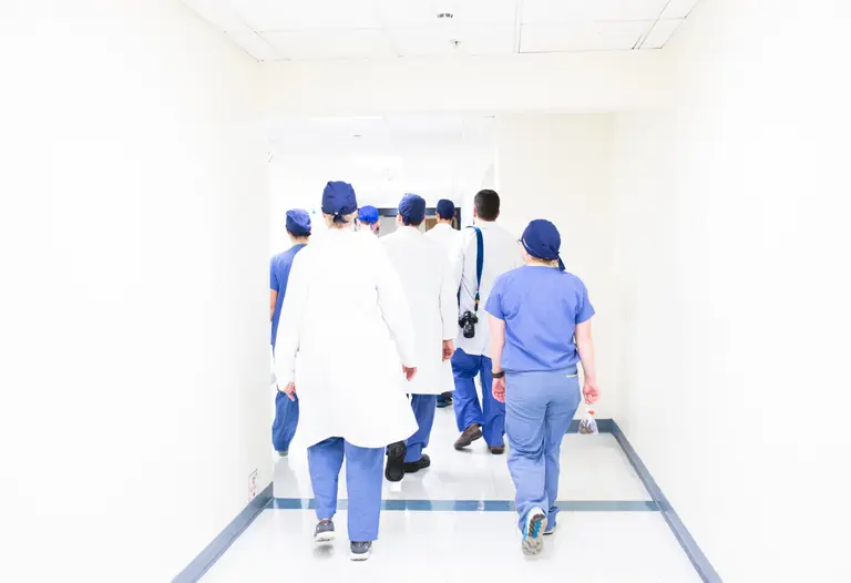 40+ ways New Yorkers are helping healthcare workers
