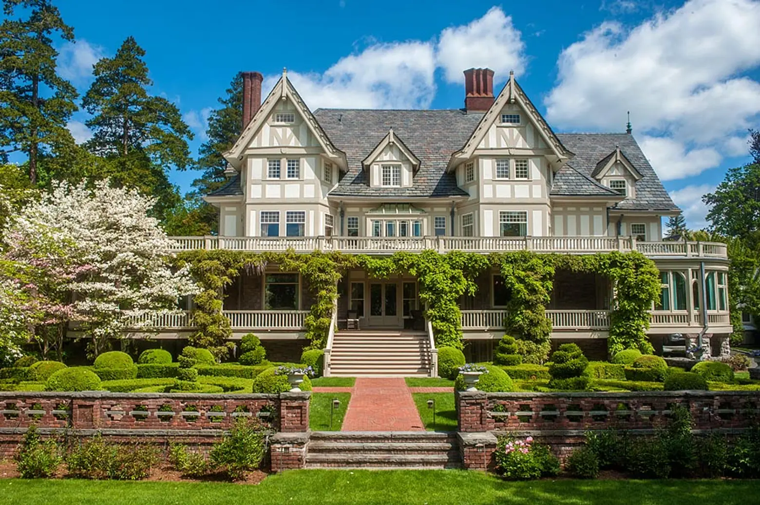 19th-century Connecticut ‘manor’ has English gardens and a coachman’s cottage for $15.9M