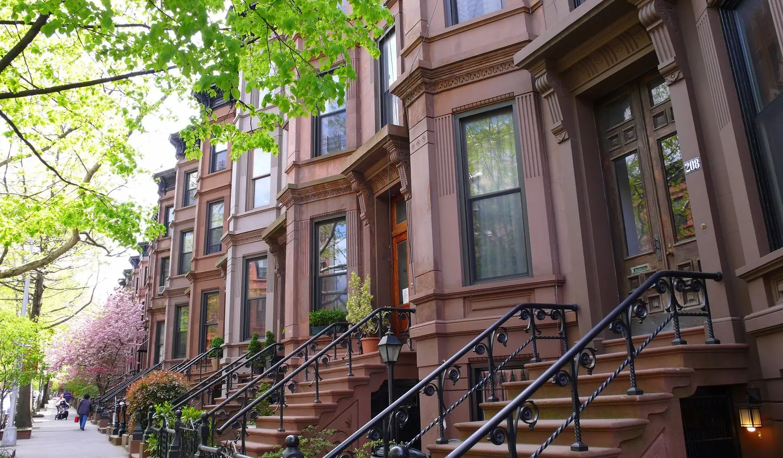 Lottery opens for 300-name waitlist for apartments across Brooklyn’s brownstone belt