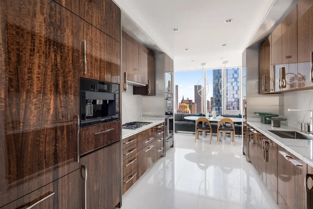 See inside an apartment at the world’s tallest residential building | 6sqft