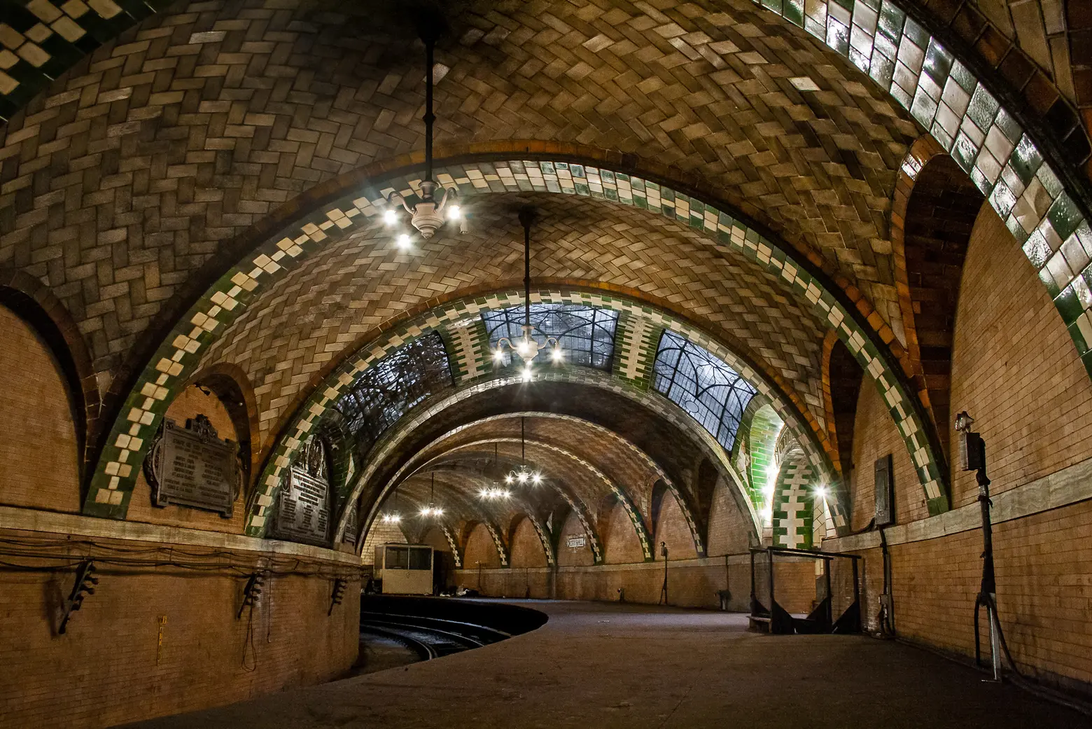 Inside the stunning, abandoned City Hall subway station