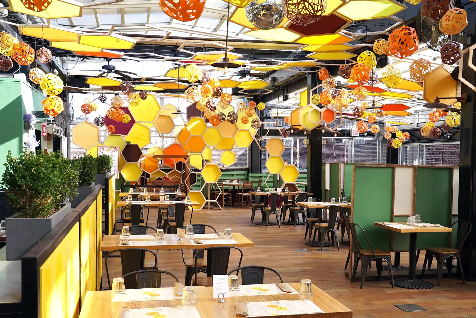Eataly NYC’s new honey-themed rooftop restaurant is the bee’s knees