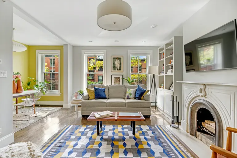 $1.4M Boerum Hill two-bedroom has a great layout and a cheerful disposition