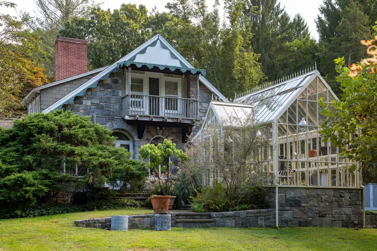 $1.5M Connecticut estate of 60 Minutes’ Morley Safer has a stone cottage, writer’s studio, and more