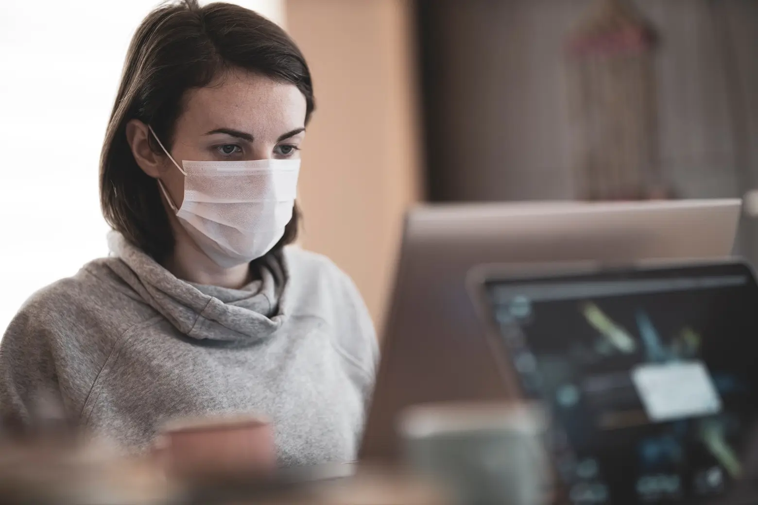 Face masks, health screenings now required at all NJ workplaces