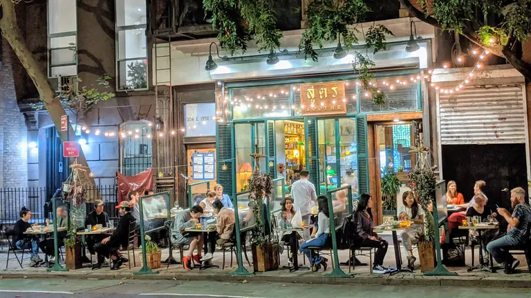Court dismisses lawsuit challenging NYC’s outdoor dining program