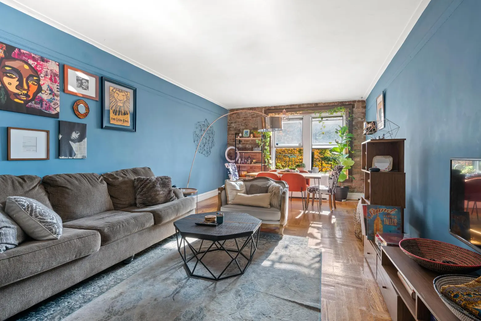 This one-bedroom co-op in the Bronx is asking just $285K