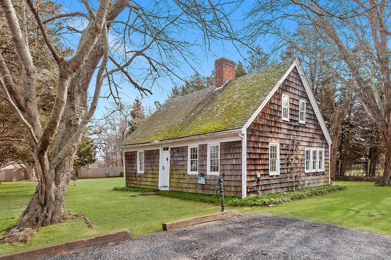 Built in 1745, this lovely Hamptons cottage is where Jackie O learned to ride horses