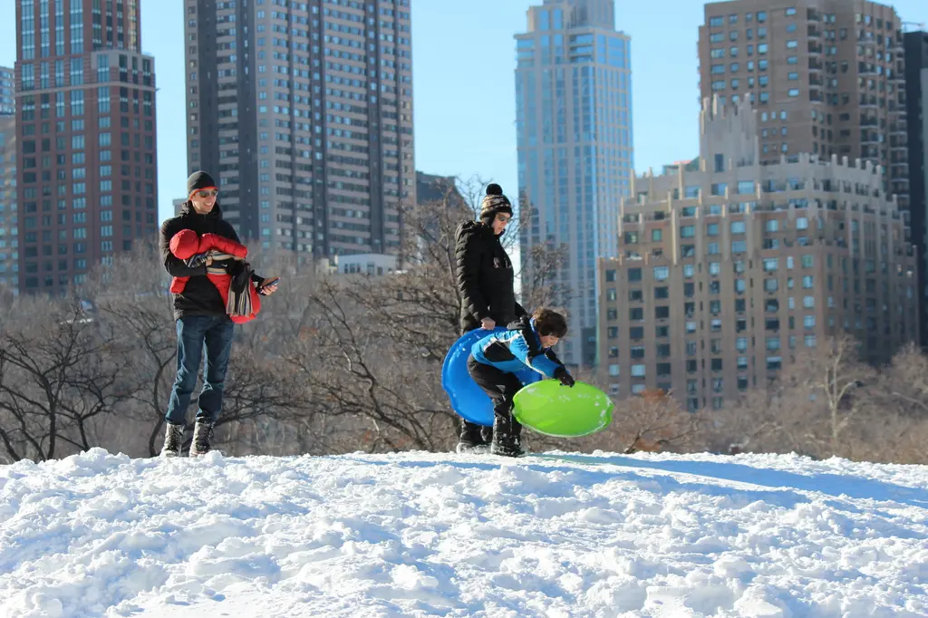 17 spots to go sledding in New York City | 6sqft