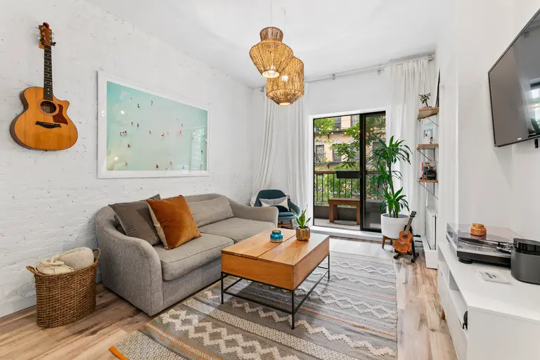Gramercy one-bedroom is a sunny gem for $625K
