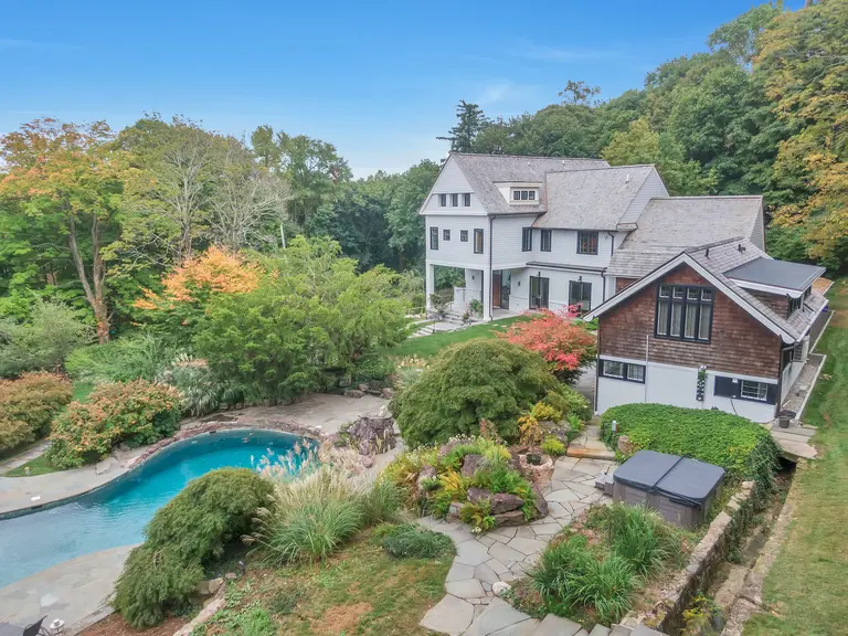 Asking $4M, this historic carriage house in Snedens Landing was once home to Mike Wallace