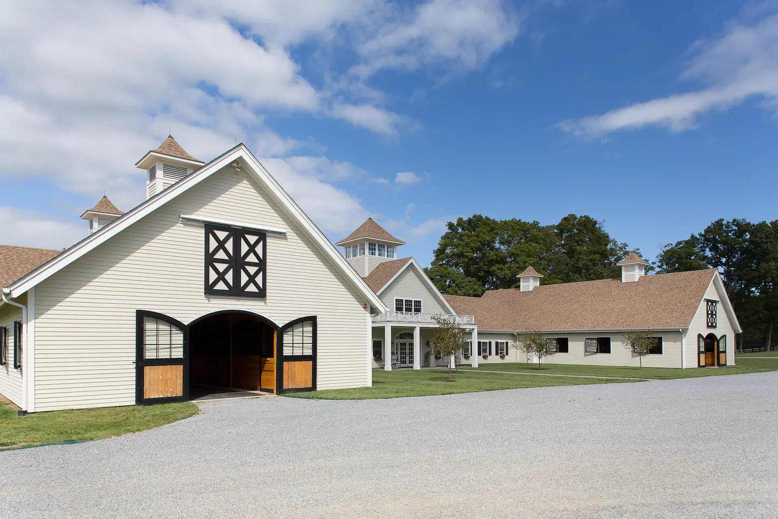Mary Tyler Moore’s former upstate estate turned equestrian center asks $3.9M