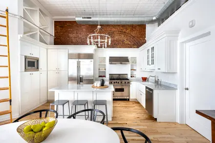 There are so many cast-iron details to love at this $2.5M Soho artist's ...