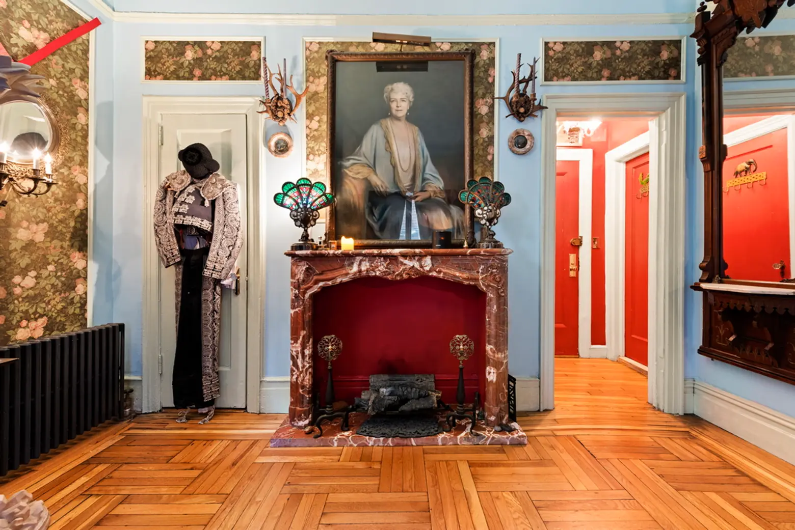 Rufus Wainwright is selling his Gramercy Park pied-a-terre for $450K