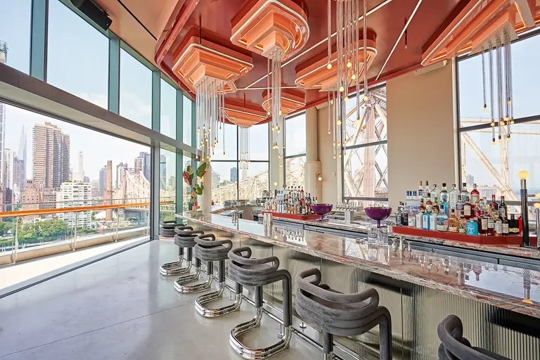 New Roosevelt Island cocktail bar has panoramic views of NYC and the Queensboro Bridge