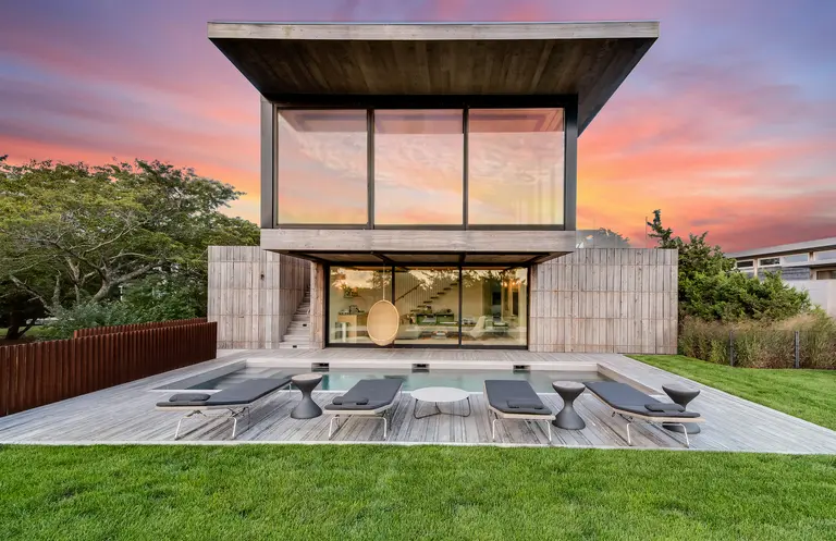 For $8.9M, this Bates Masi-designed home in Amagansett is a modernist seaside retreat