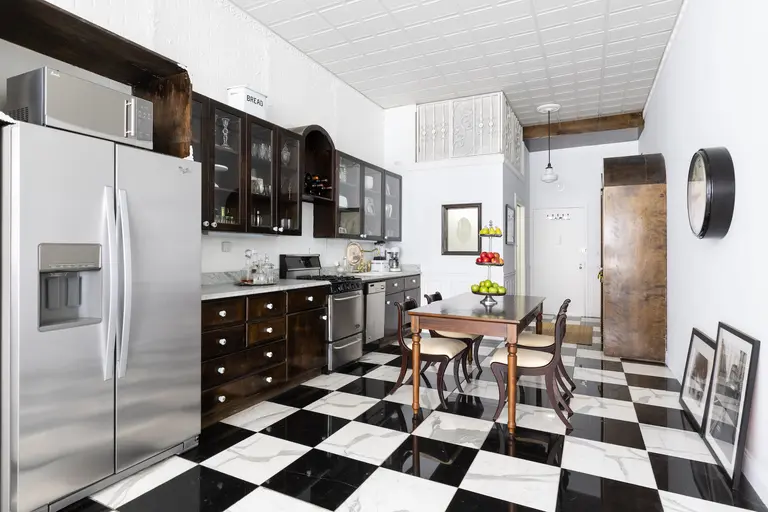 For $650K, this salon-style Midtown studio has a ritzy kitchen and Parisian vibes