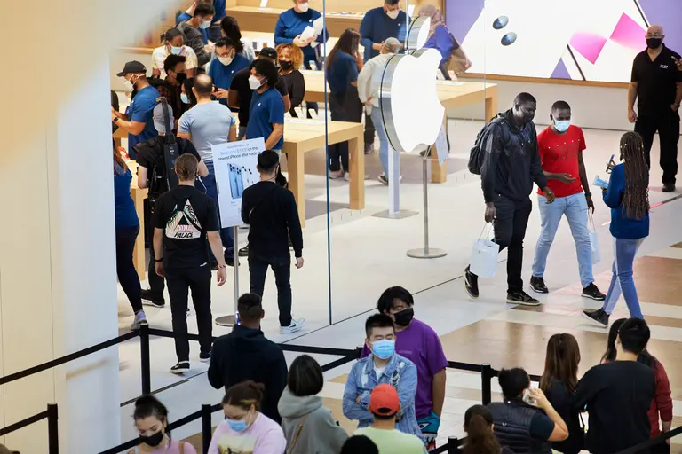 Apple’s first store in the Bronx is now open
