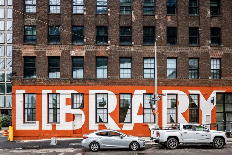Brooklyn Public Library opens new branch under the Manhattan Bridge in Dumbo