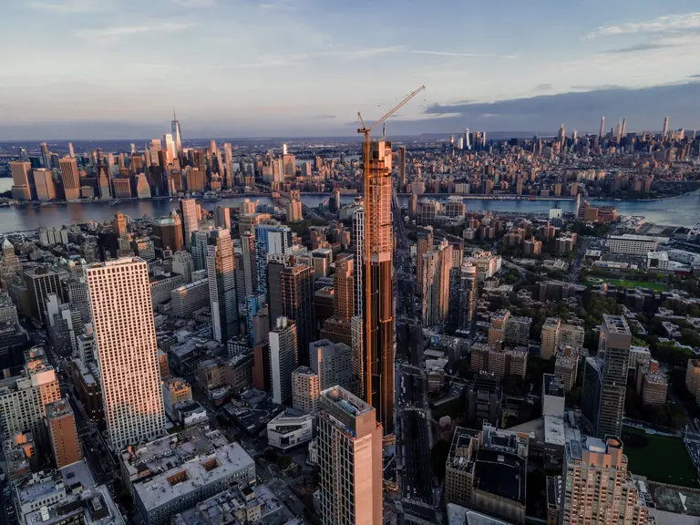 Brooklyn’s tallest tower tops out at 1,066 feet, becomes borough’s first supertall
