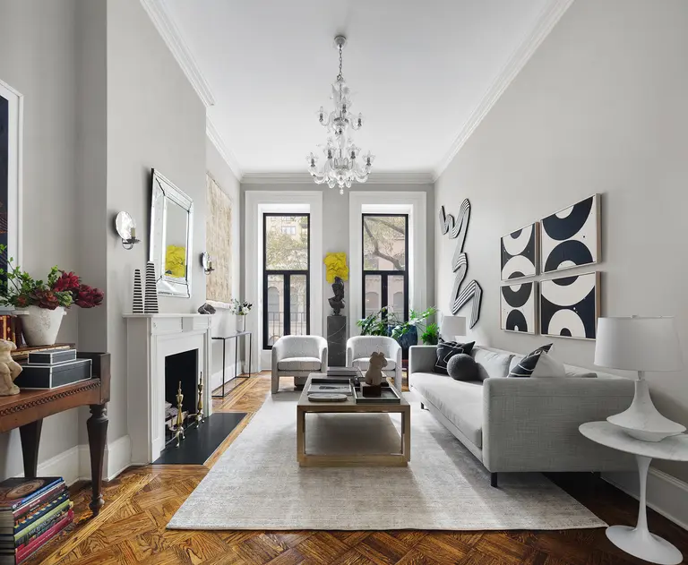 In Murray Hill, $4.5M townhouse has two gracious apartments and a romantic Broadway history