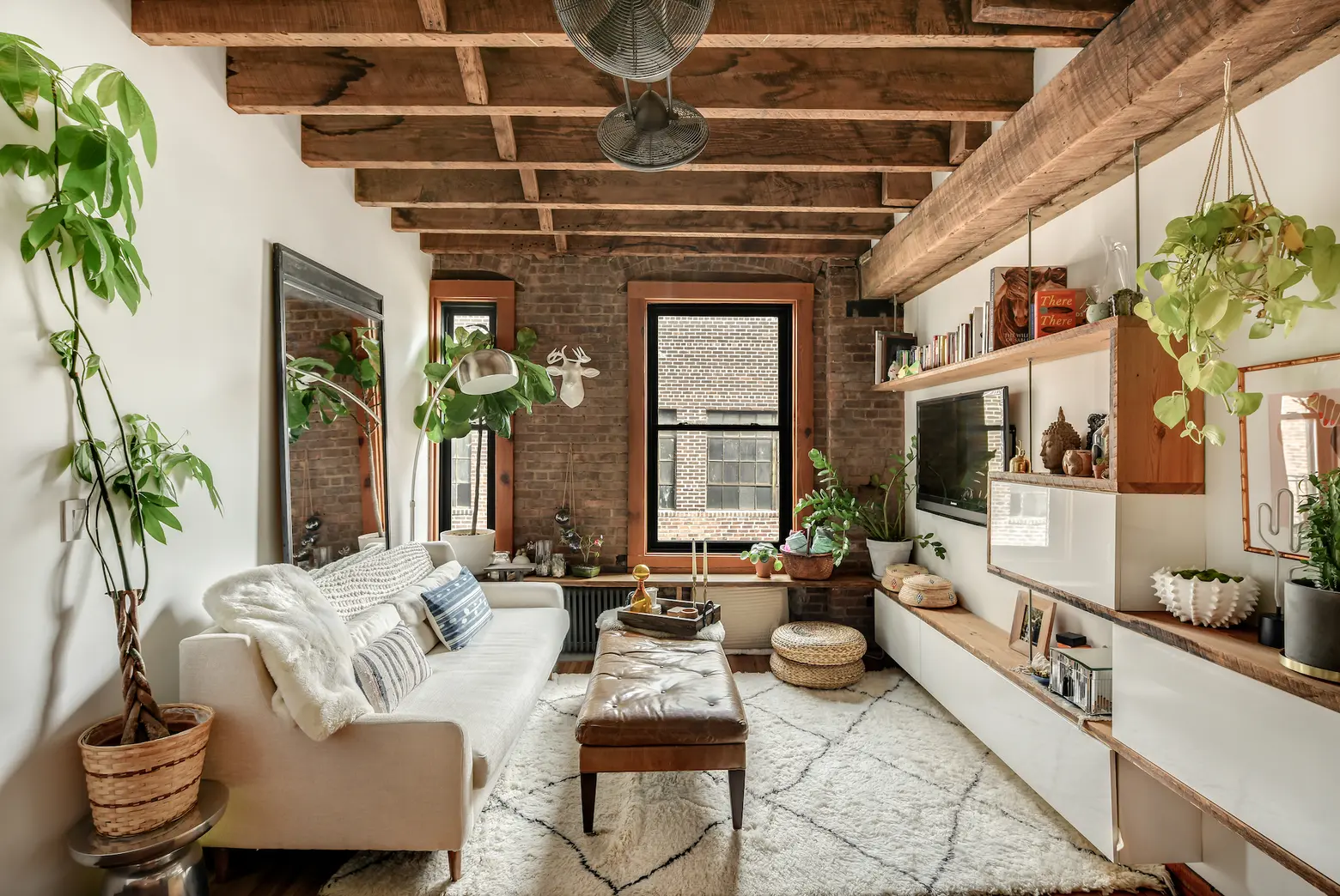 $865K Greenwich Village studio is small in size, but big in style