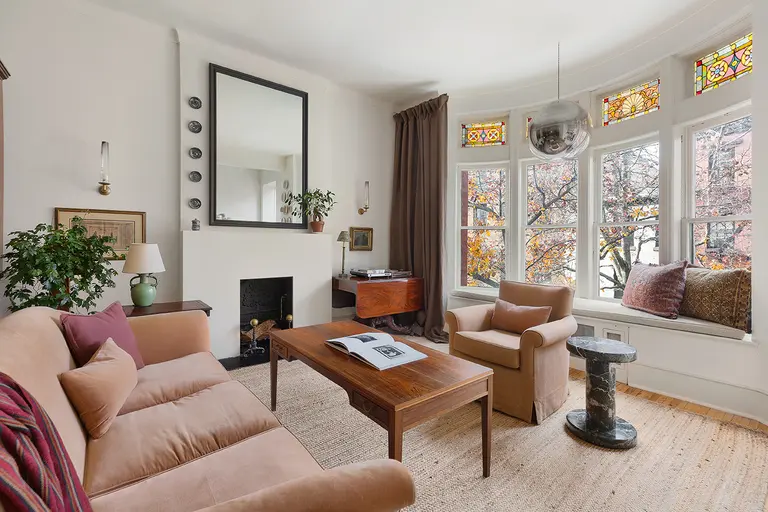 Brooklyn Heights co-op with charming bay window and original stained glass asks $825K