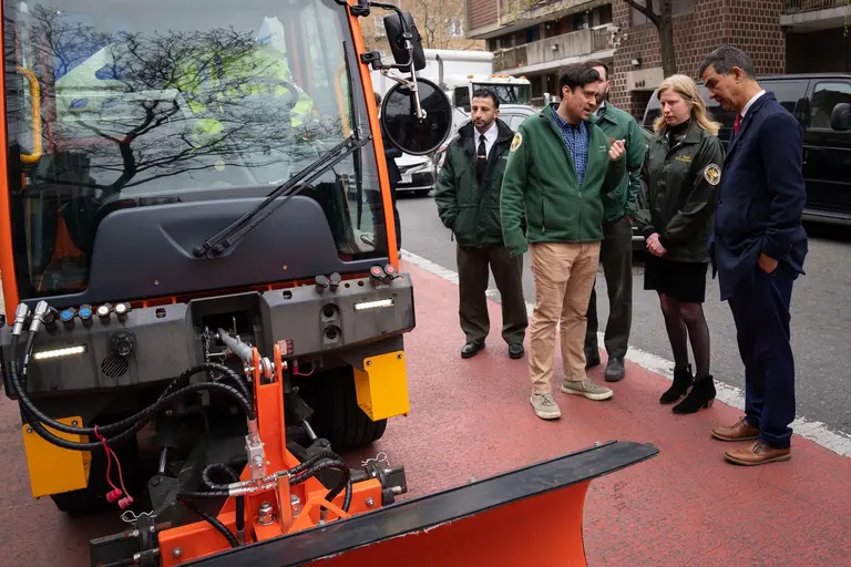 NYC restores alternate-side parking to clean streets and bike lanes