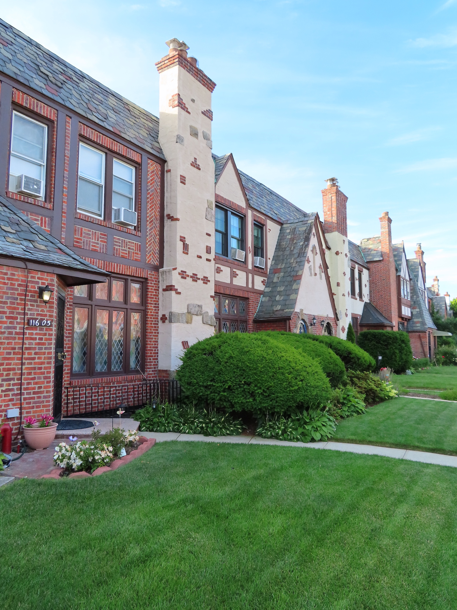 Two Tudor Filled Areas In Queens Cambria Heights Designated As   Cambria Heights 227 St 