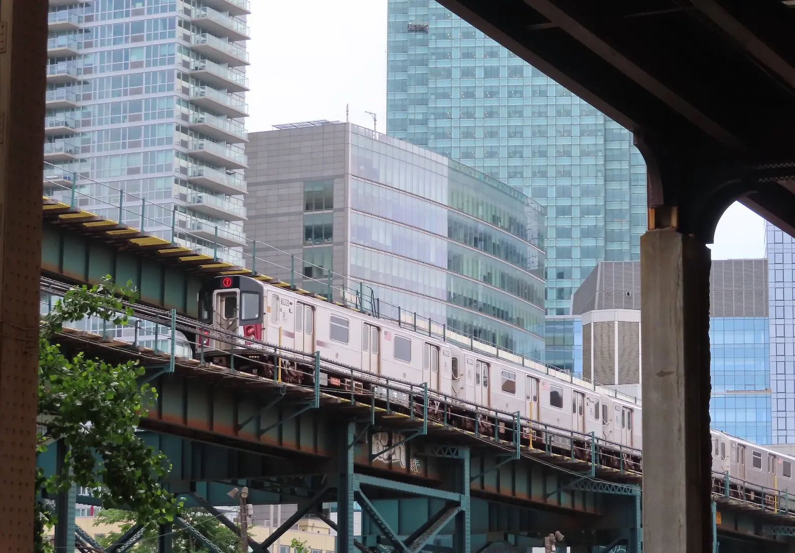 7 train will not run between Queens and Manhattan for six weekends