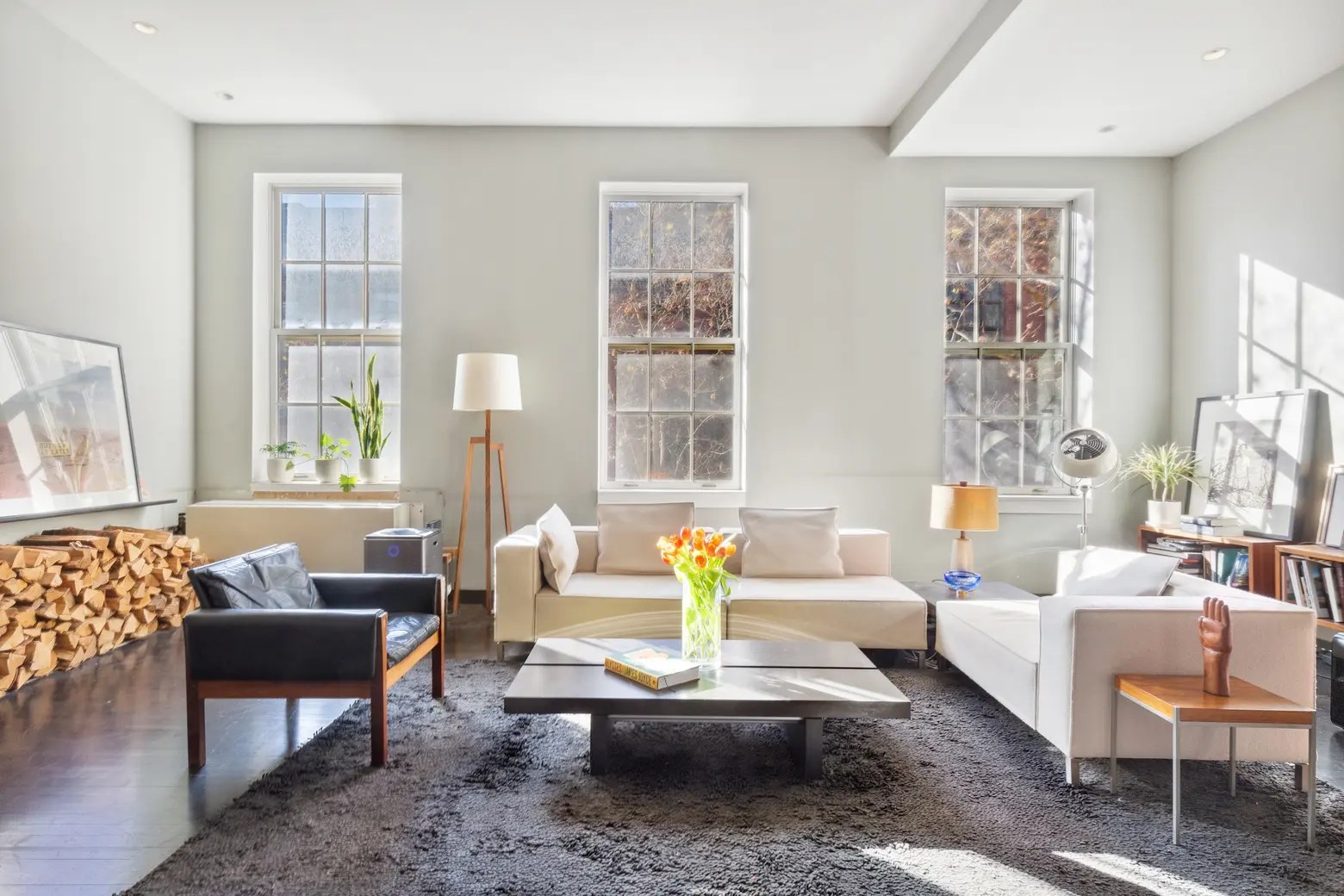 For $1.9M, this cozy Chelsea prewar co-op is surrounded by beauty