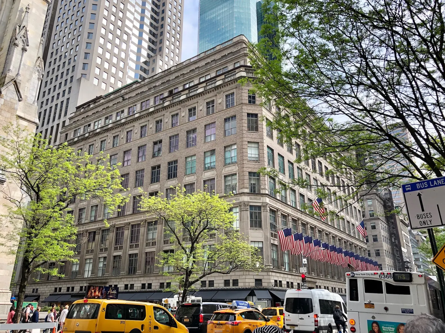 L'Avenue at Saks Fifth Avenue