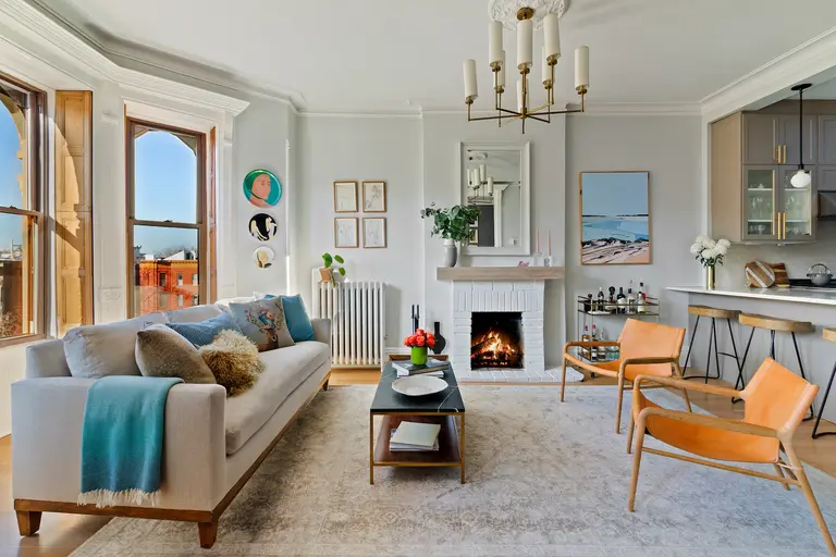 For $2.4M, this Park Slope home is renovated with an enviable rooftop