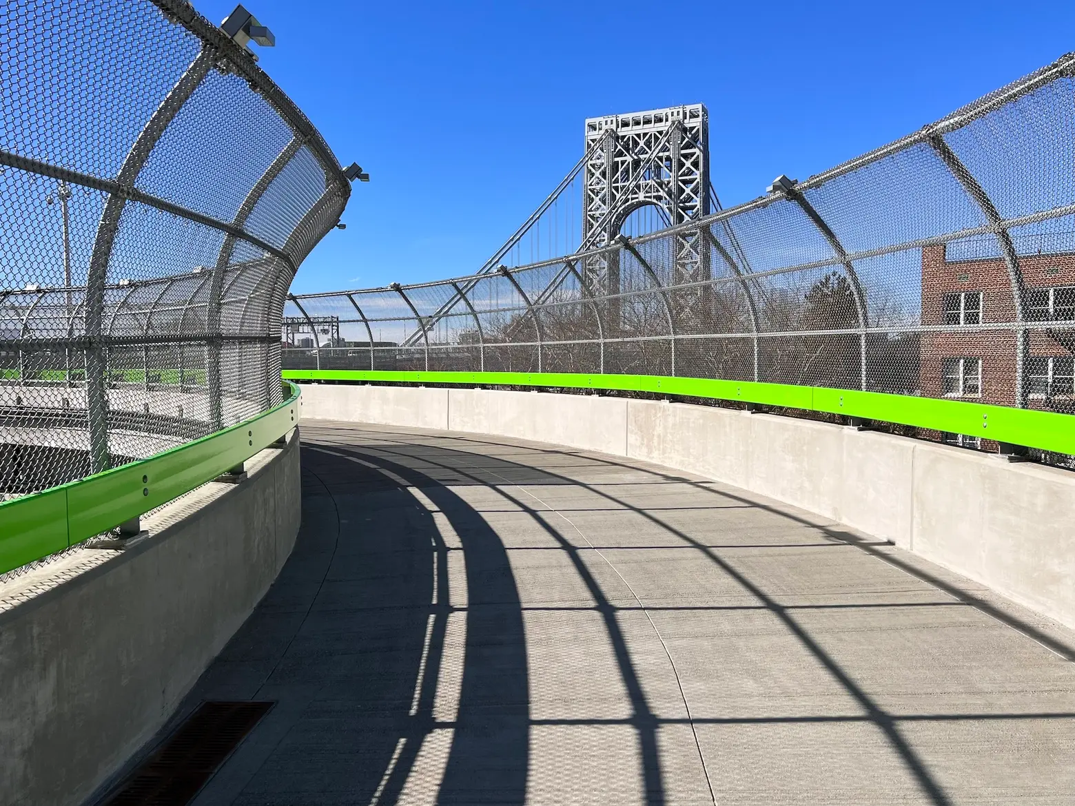 Renovated pedestrian and bike path opens on north side of George Washington Bridge