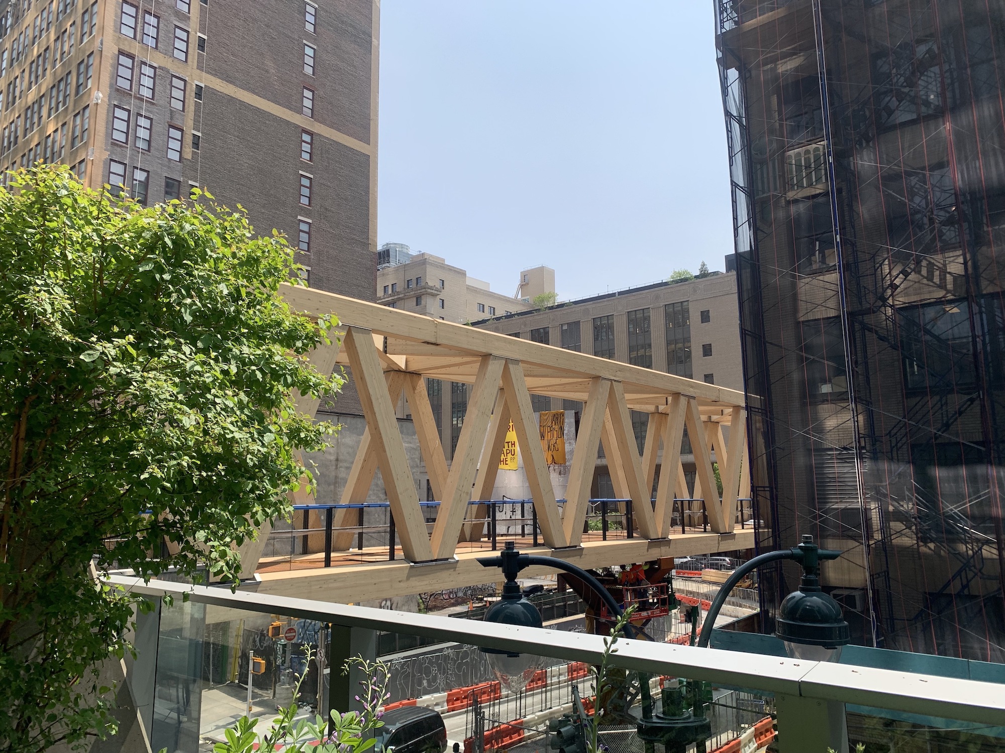 300-foot Timber Bridge Connecting The High Line And Moynihan Train Hall ...