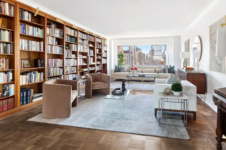 Novelist Erica Jong lists Upper East Side apartment for $4.25M