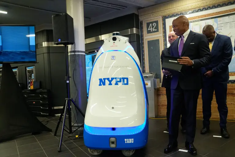 NYPD ‘robocop’ now patrols Times Square subway station