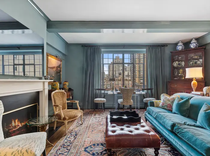 Tiffany-blue walls and de Gournay designs surround a $1M UES co-op with Deco-era glamour
