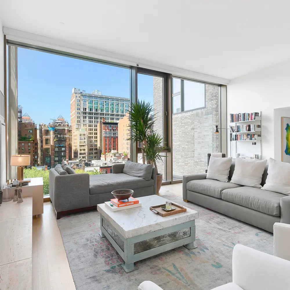 This $3.25M Gramercy two-bedroom comes with expansion potential–and a key to the park