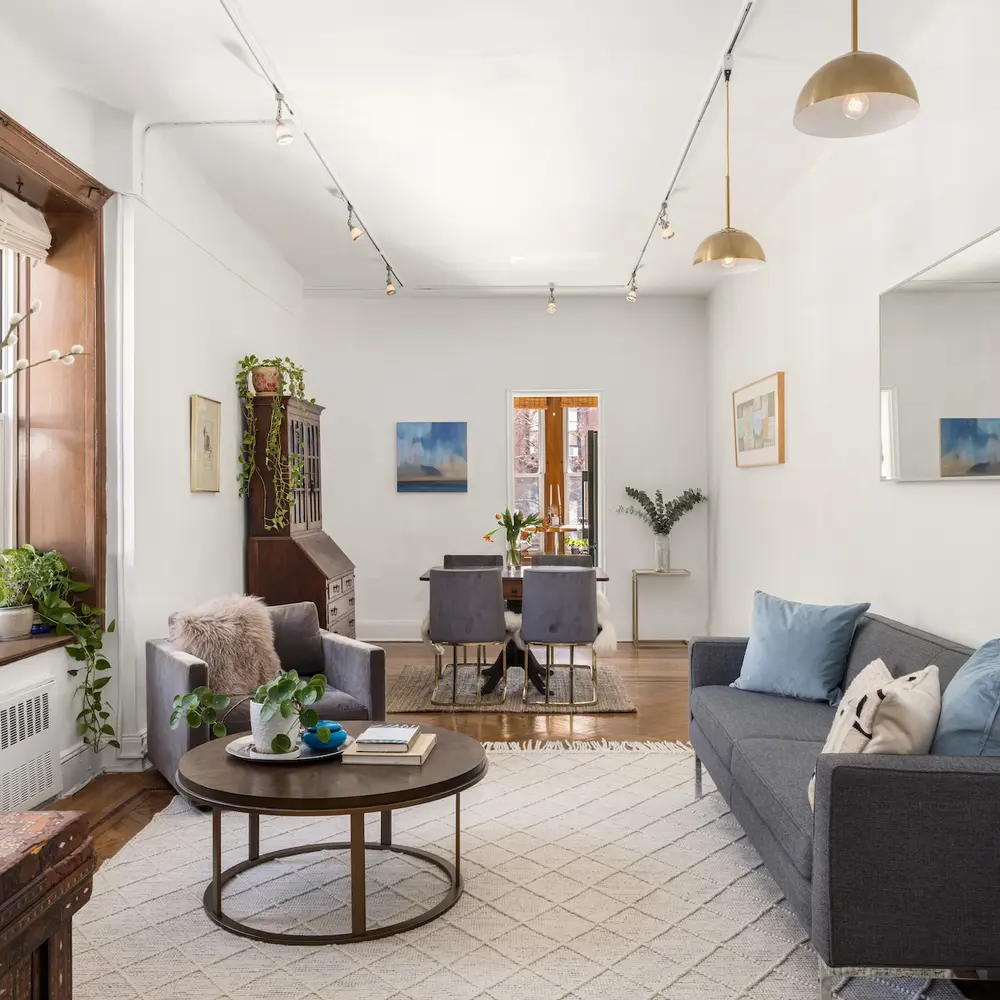 Cozy Brooklyn Heights co-op has pre-war charm and a bright, sunny kitchen for $1.5M