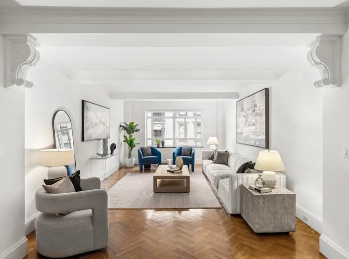 This $2.6M apartment offers classic Upper East Side elegance with condo simplicity