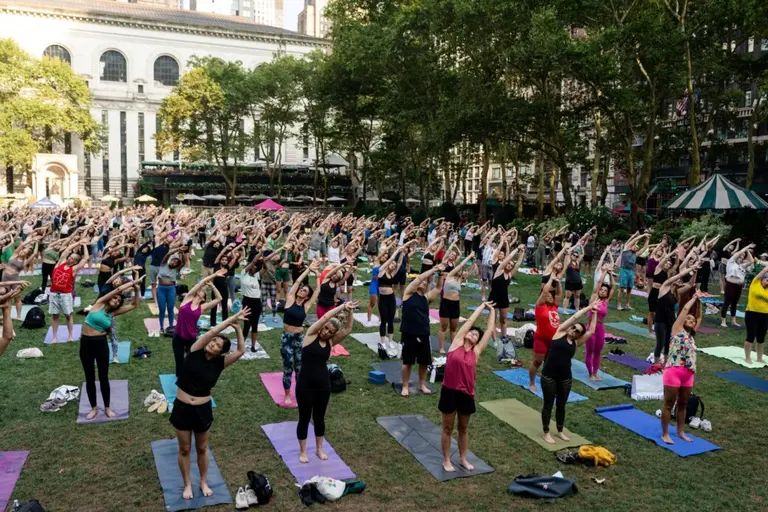 Bryant Park to host 30+ free yoga classes this summer