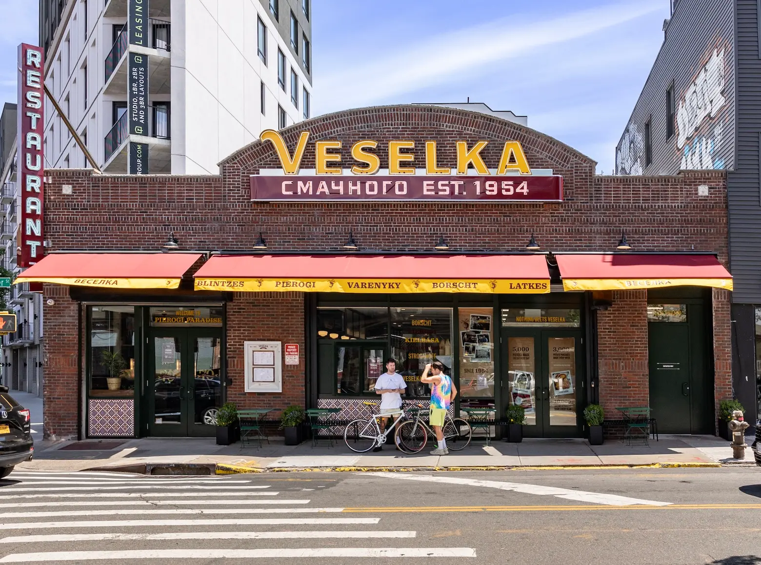 Veselka opens first Brooklyn location