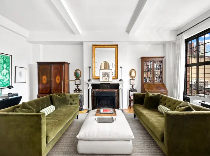 $1.2M colorful Sutton Place co-op has classic bones and dramatic bridge and river views