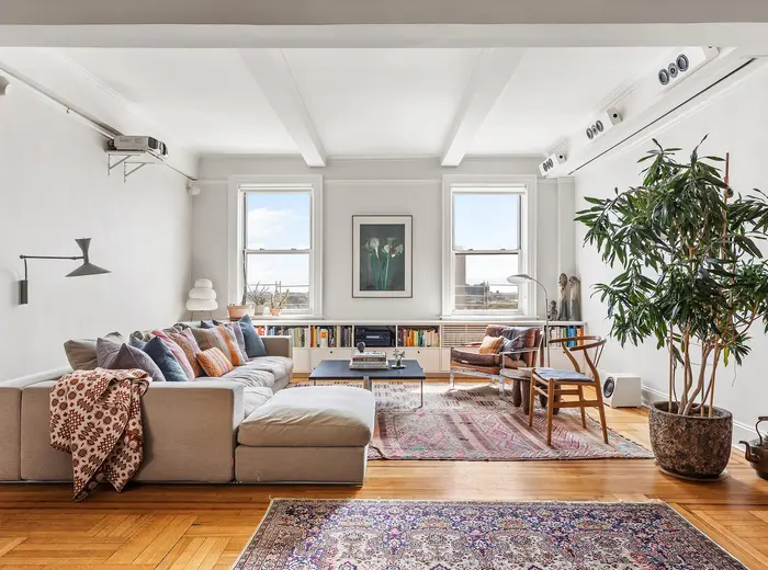 For $1.65M, this Prospect Heights pre-war co-op can expand to hold a classic six