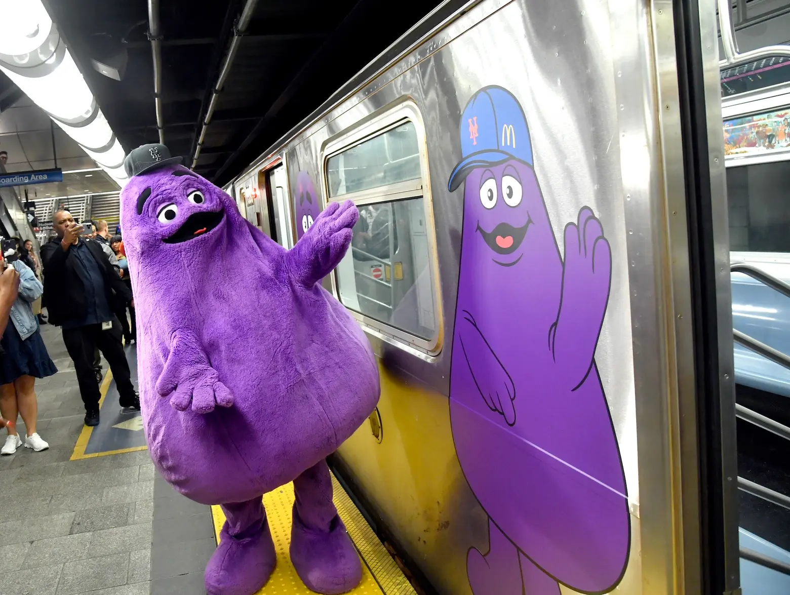 Grimace joined Mets fans on the 7 train to Citi Field