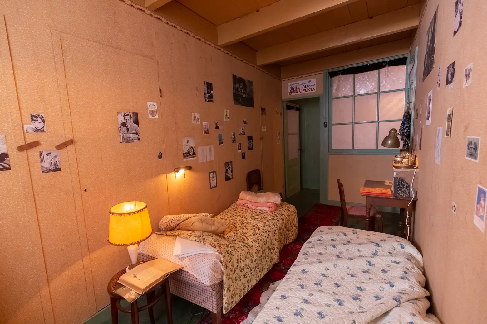 Exhibition recreating Anne Frank’s secret annex opening in NYC