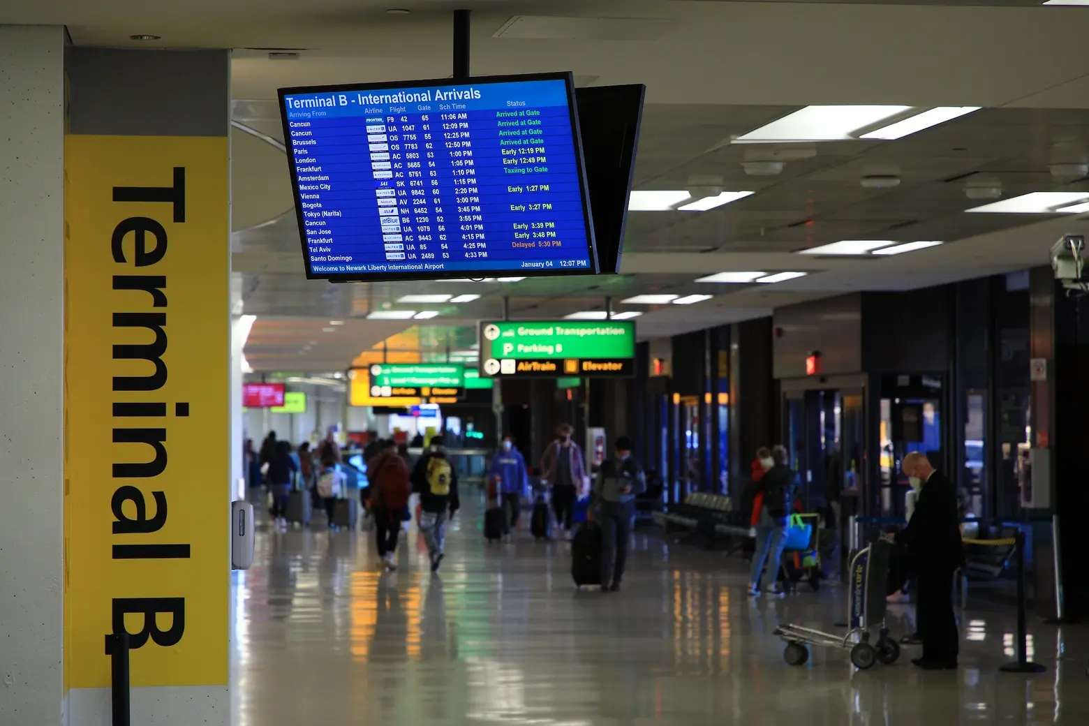 NYC airports saw busiest year ever, Port Authority says