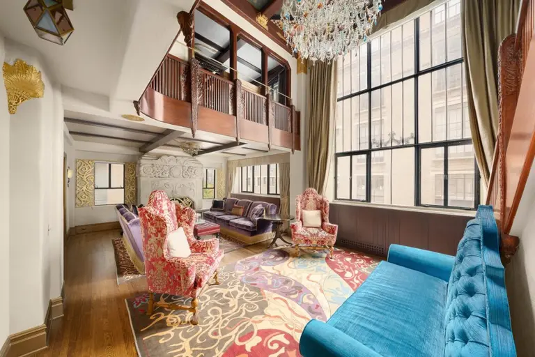 $4.5M Central Park West duplex in Hotel des Artistes gets color just right