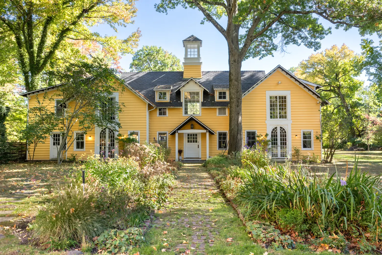 Bill Murray’s former Snedens Landing home asks $3.7M